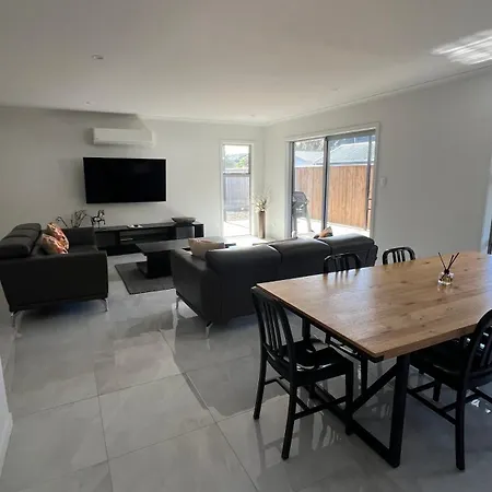 Downtown Whakatane Villa Exterior photo