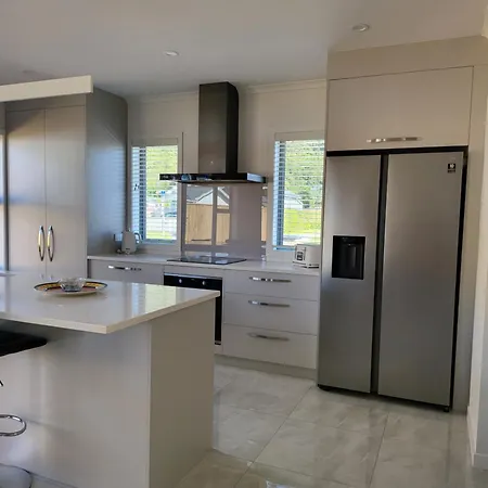 Downtown Whakatane Villa Exterior photo